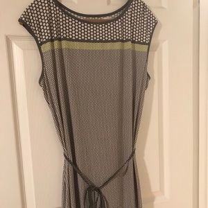 Max Studio Grey Dot Gress